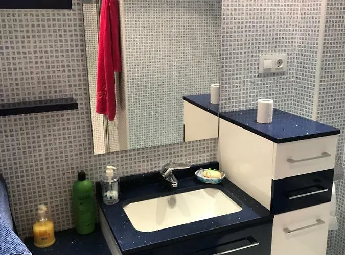 Piso Nuevo Moderno شقة ليون